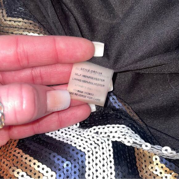 Sugar Lips brand Gold, black & white full sequined chevron print body con dress - Picture 4 of 10